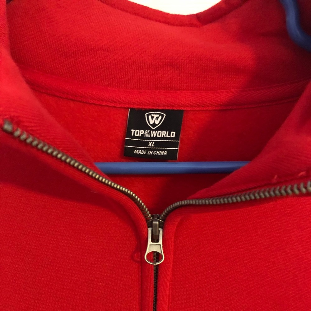 Red half zip - Picture 2 of 3
